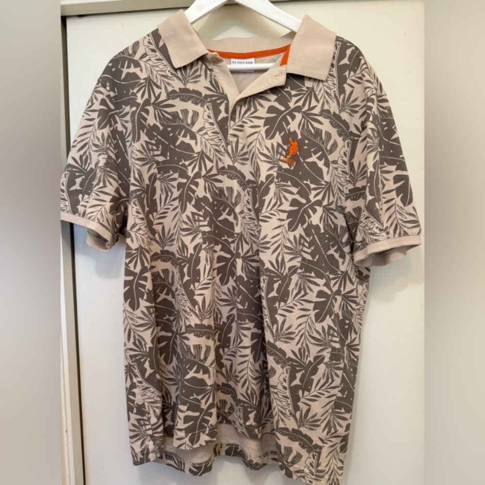 U.S. Polo Assn. Men's Tan Leaf Print Polo Shirt